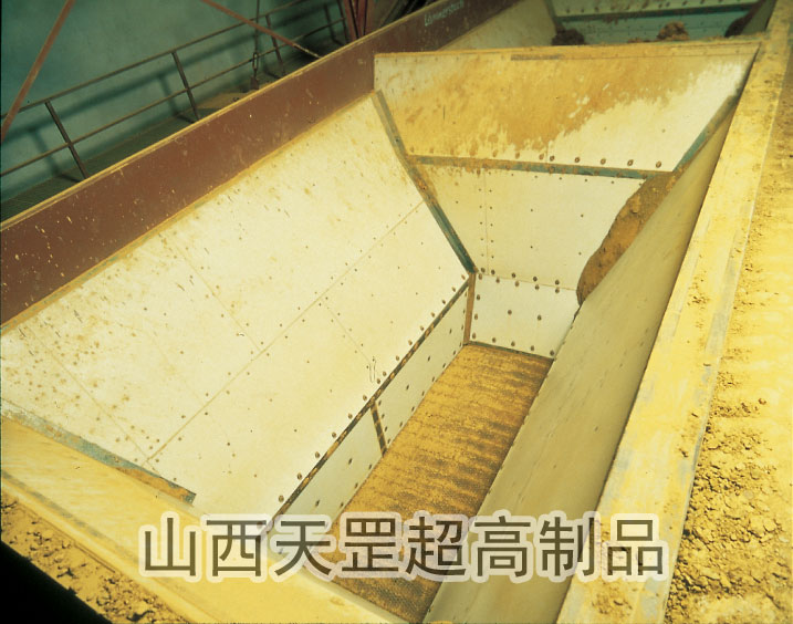 他牛到什么程度，就是自己和自己也粘不住